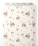 Tissu - Fraises et fleurs sur crème
