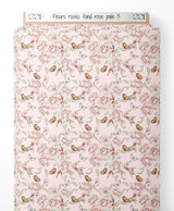 Tissu - Fleurs roses sur fond rose pâle 3