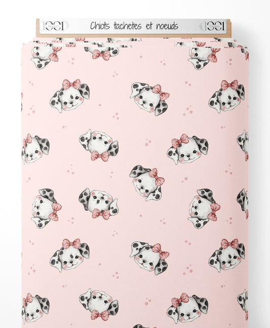 Tissu - Chiots tachetés et nœuds