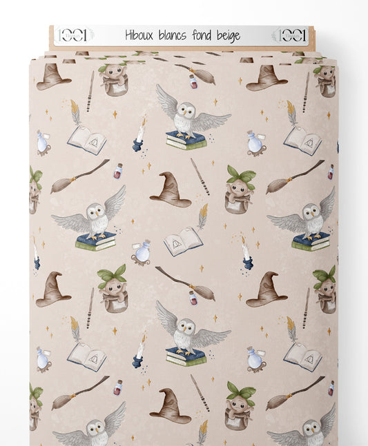Tissu - Hiboux blancs sur fond beige