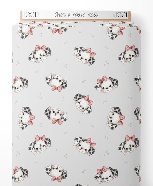 Tissu - Chiots à nœuds roses