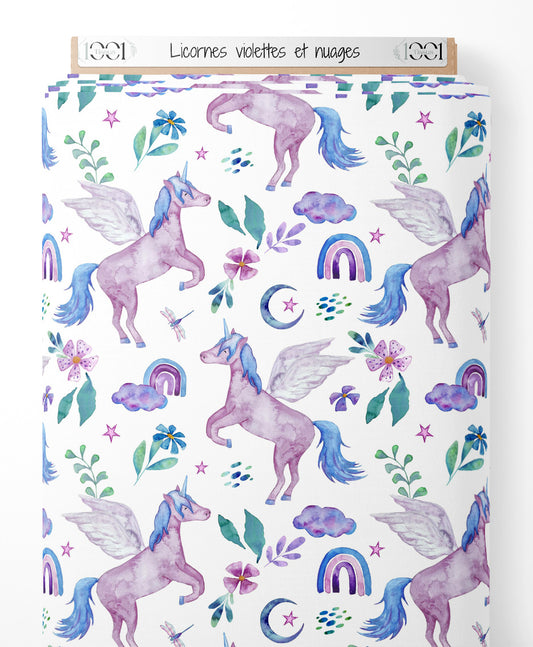 Tissu - Licornes violettes et nuages