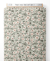 Tissu - Fleurs roses sur fond vert clair 2