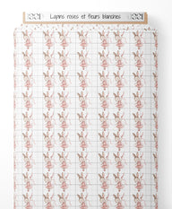 Tissu - Lapins roses et fleurs blanches