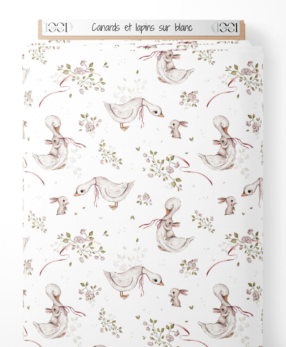 Tissu - Canards et lapins sur blanc