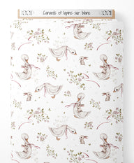 Tissu - Canards et lapins sur blanc