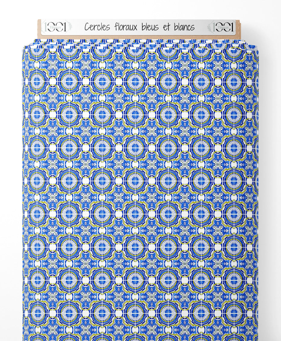 Tissu - Cercles floraux bleus et blancs