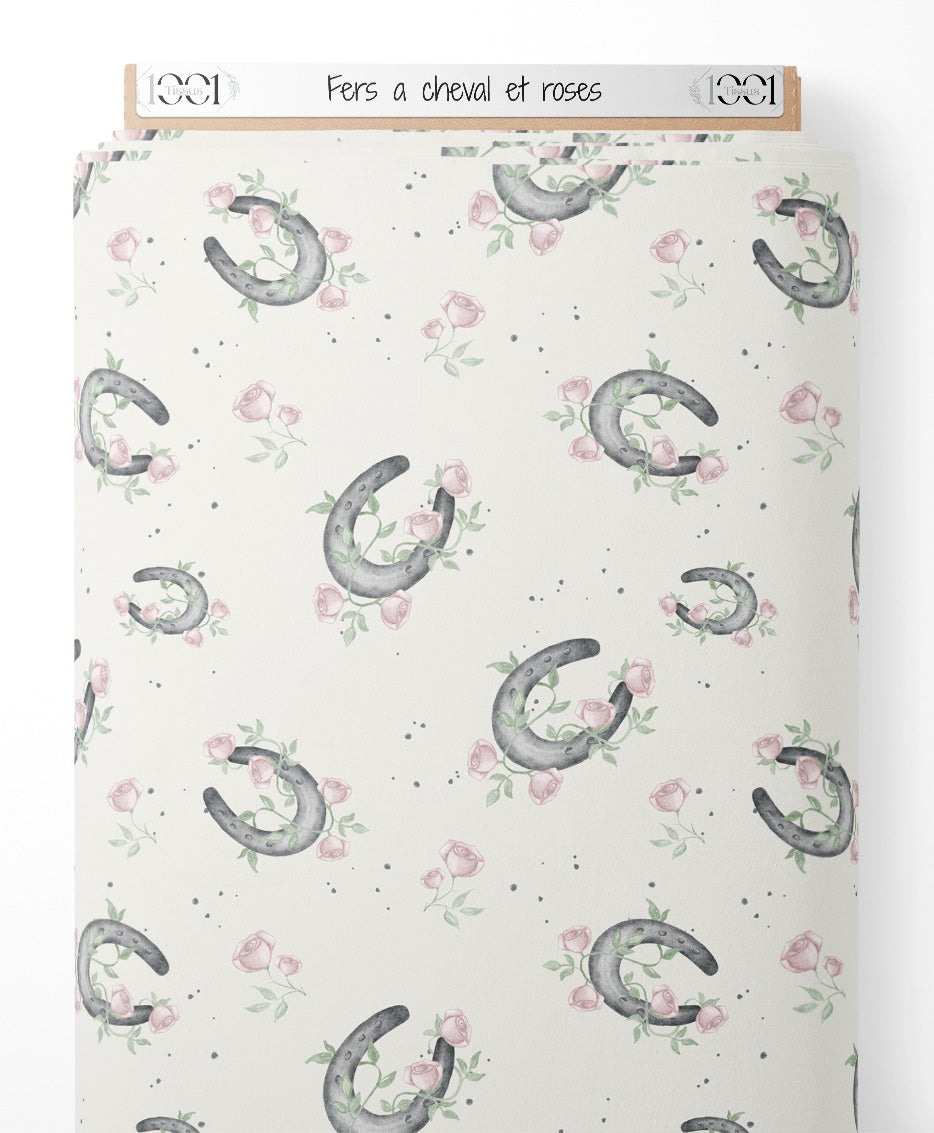 Tissu - Fers à cheval et roses
