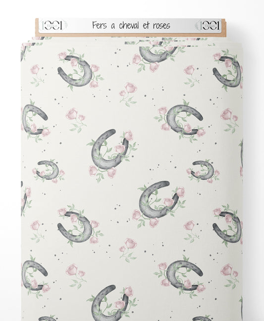 Tissu - Fers à cheval et roses