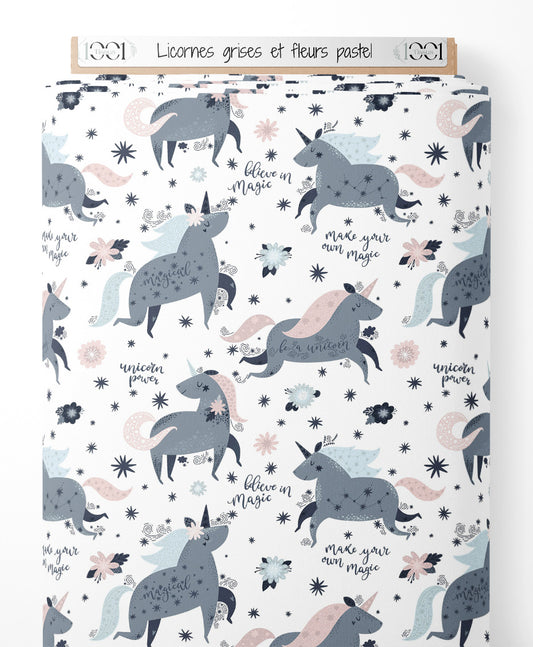 Tissu - Licornes grises et fleurs pastel