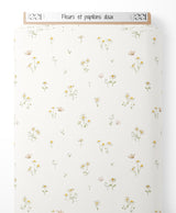 Tissu - Fleurs et papillons doux