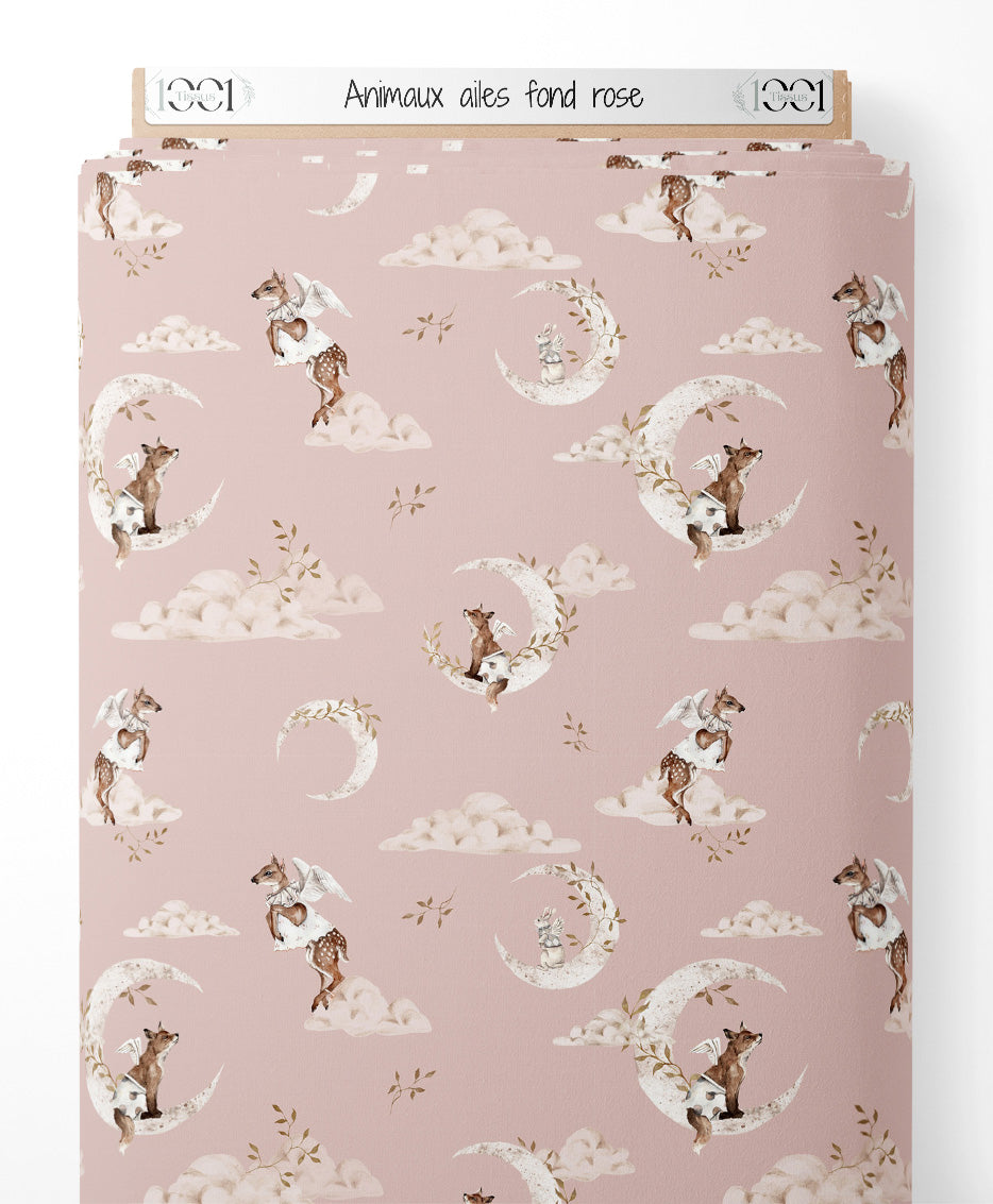 Tissu - Animaux ailés sur fond rose