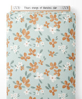 Tissu - Fleurs orange et blanches clair