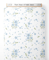 Tissu - Fleurs bleues et feuilles douces