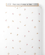 Tissu - Fleurs roses et orange sur blanc