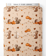 Tissu - Animaux et citrouilles automnales