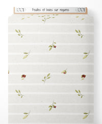 Tissu - Feuilles et baies sur rayures