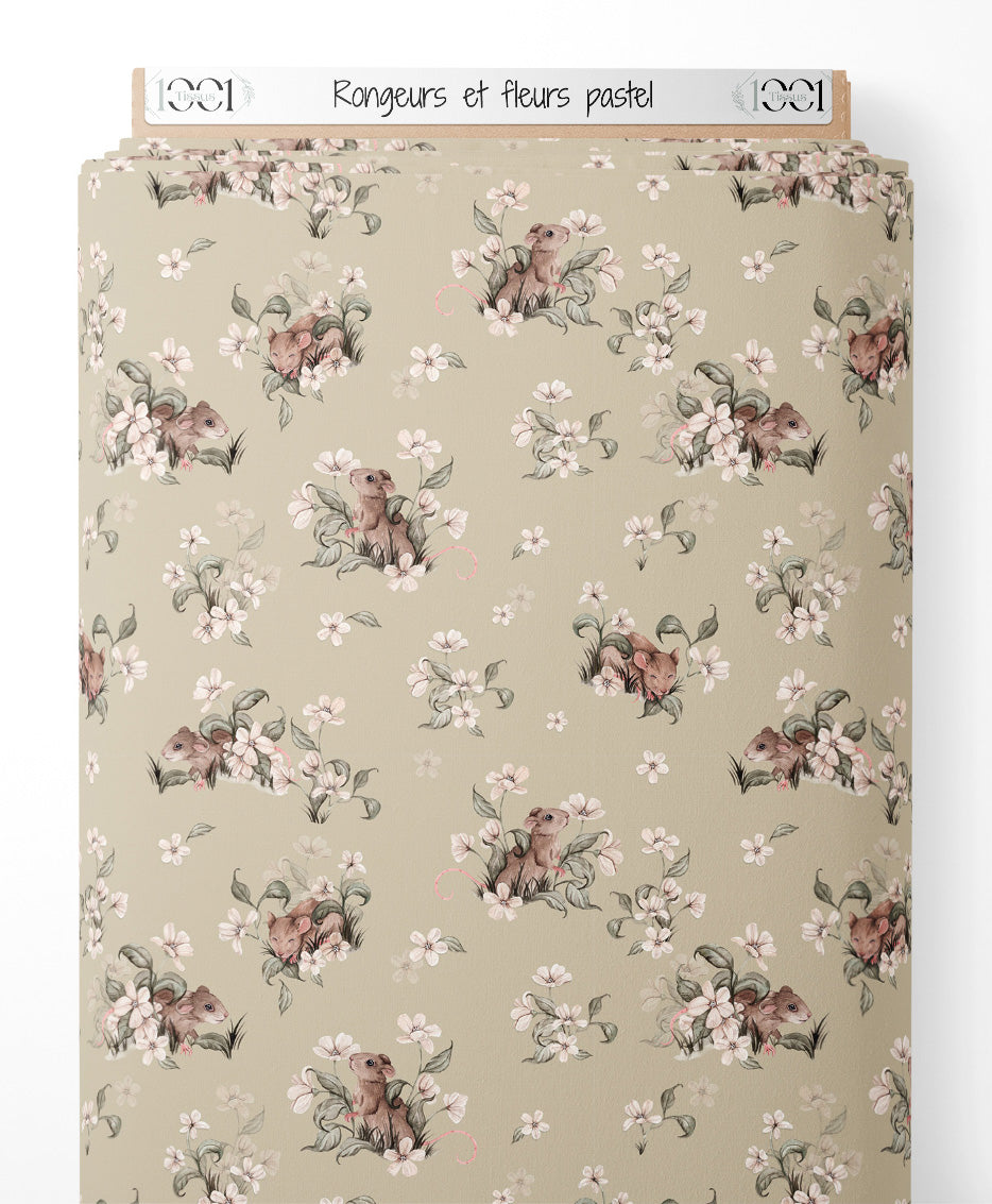 Tissu - Rongeurs et fleurs pastel