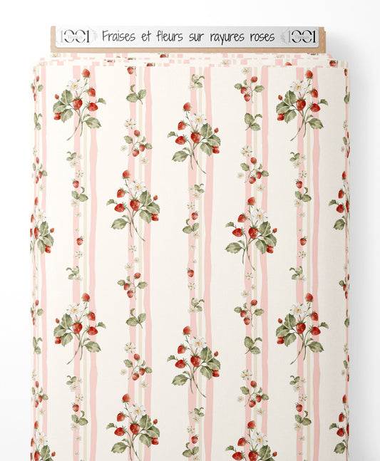 Tissu - Fraises et fleurs sur rayures roses