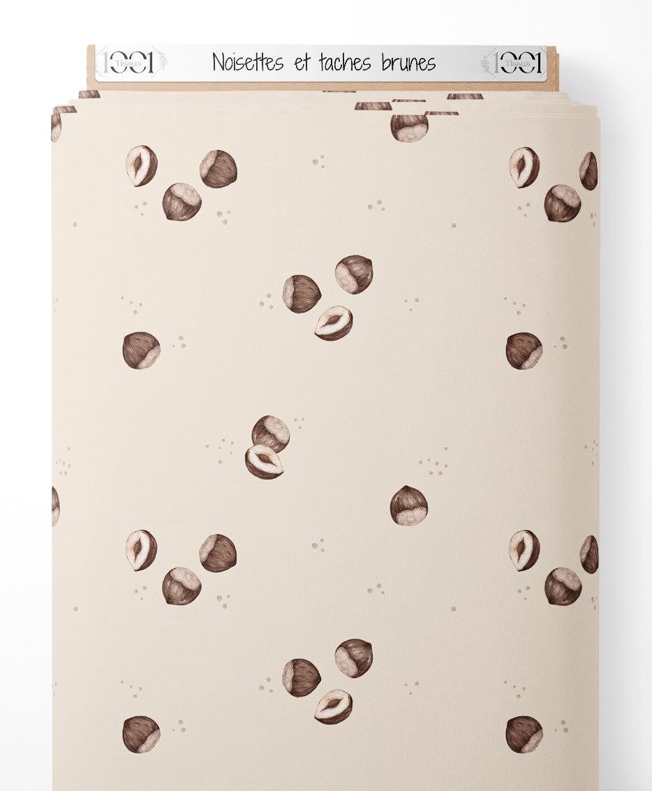Tissu - Noisettes et taches brunes