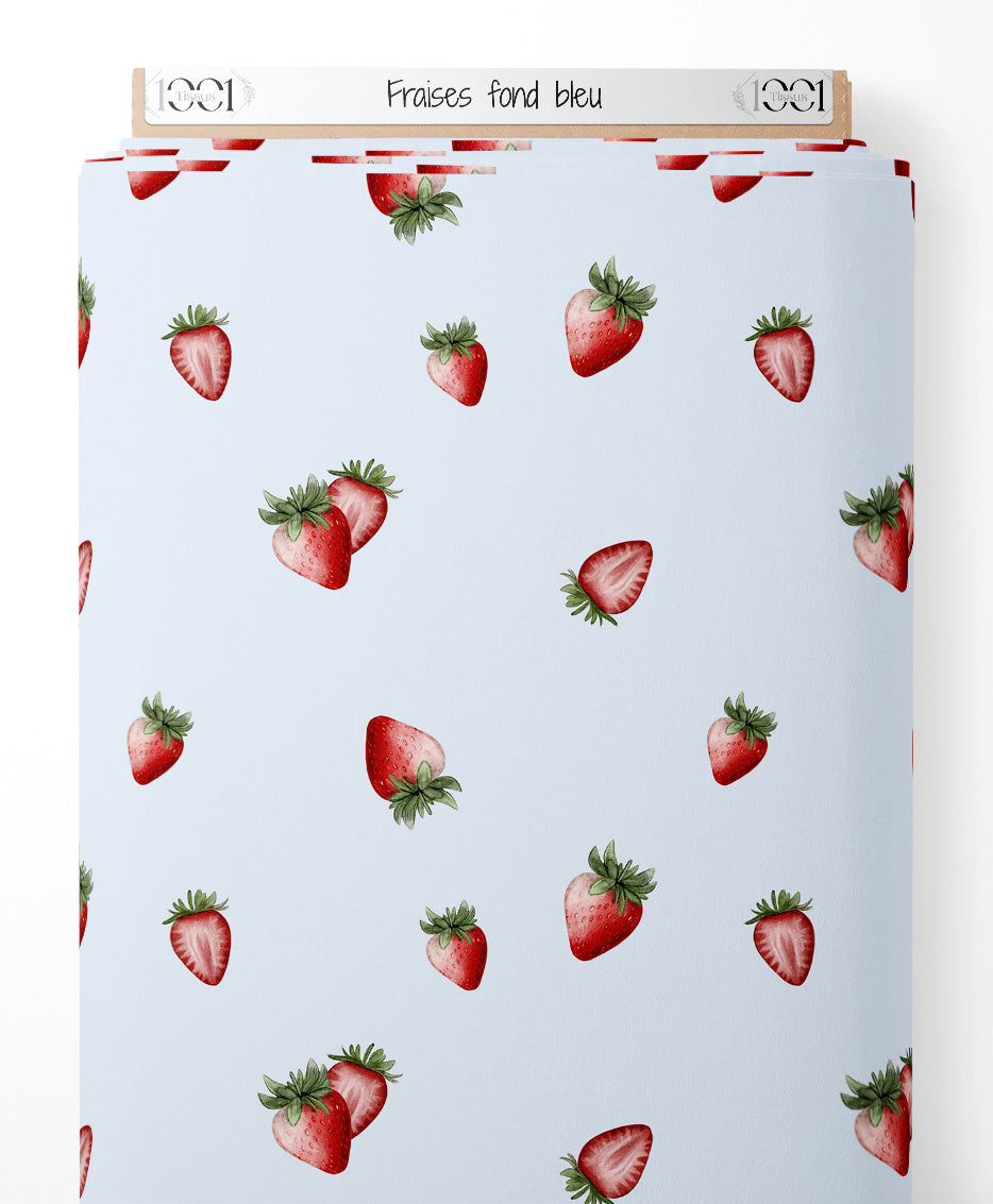 Tissu - Fraises sur fond bleu
