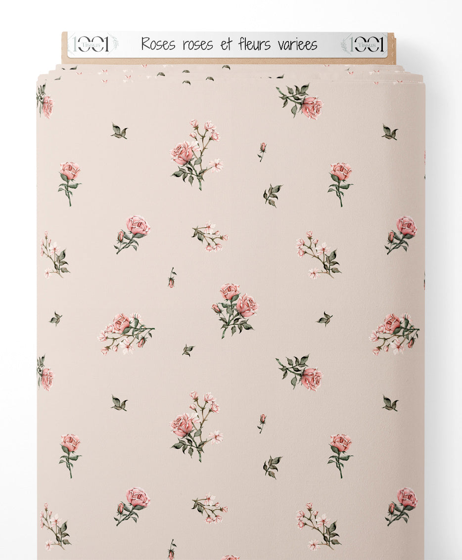 Tissu - Roses roses et fleurs variées