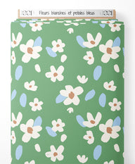 Tissu - Fleurs blanches et pétales bleus
