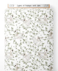 Tissu - Cygnes et feuillages verts clairs