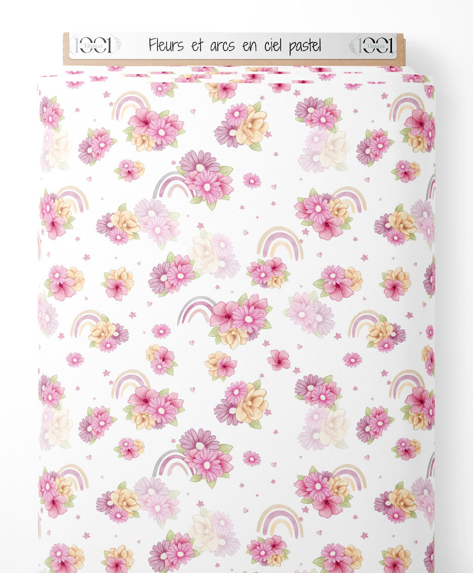 Tissu - Fleurs et arcs-en-ciel pastel