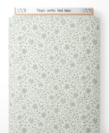Tissu - Fleurs vertes sur fond blanc
