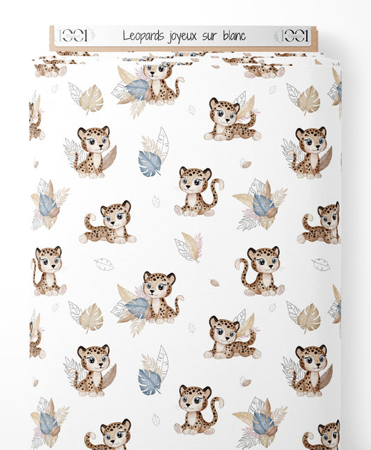 Tissu - Léopards joyeux sur blanc
