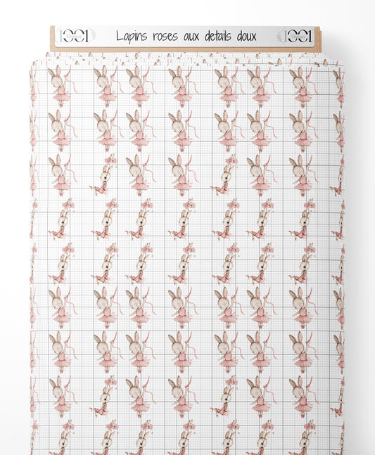 Tissu - Lapins roses aux détails doux