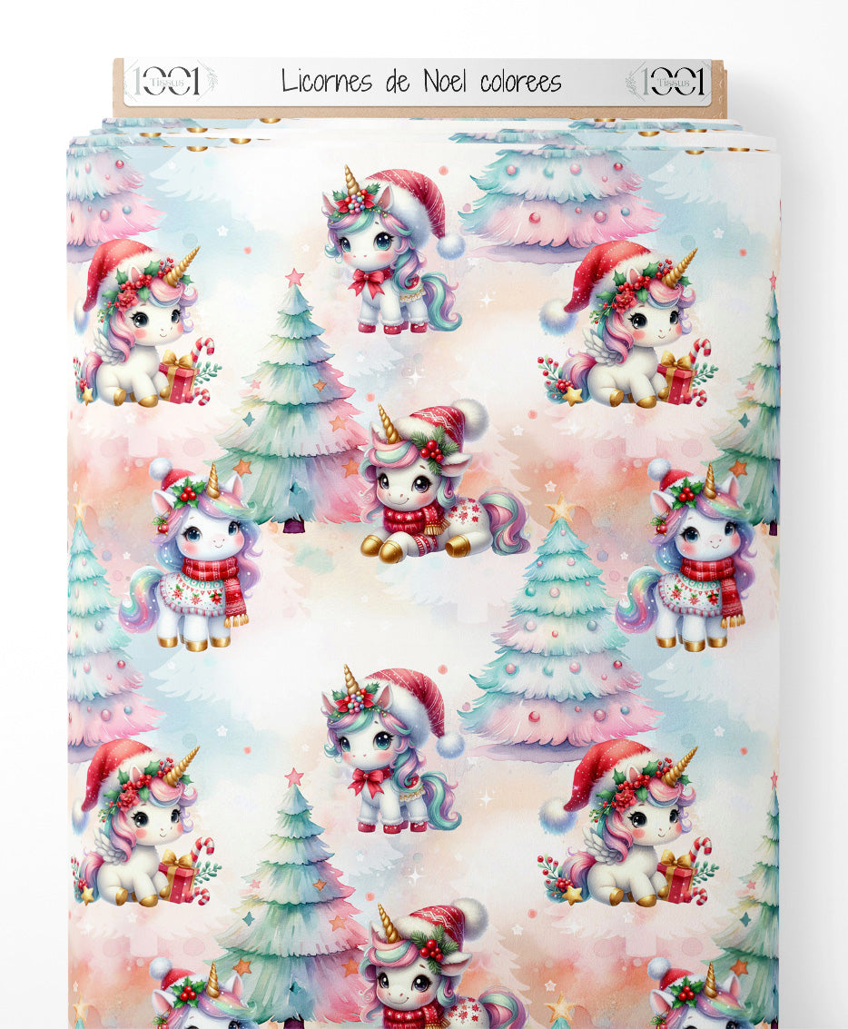 Tissu - Licornes de Noël colorées