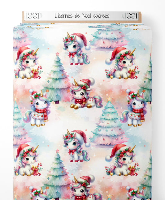 Tissu - Licornes de Noël colorées