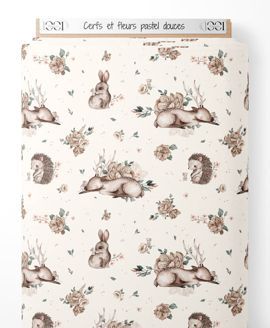 Tissu - Cerfs et fleurs pastel douces