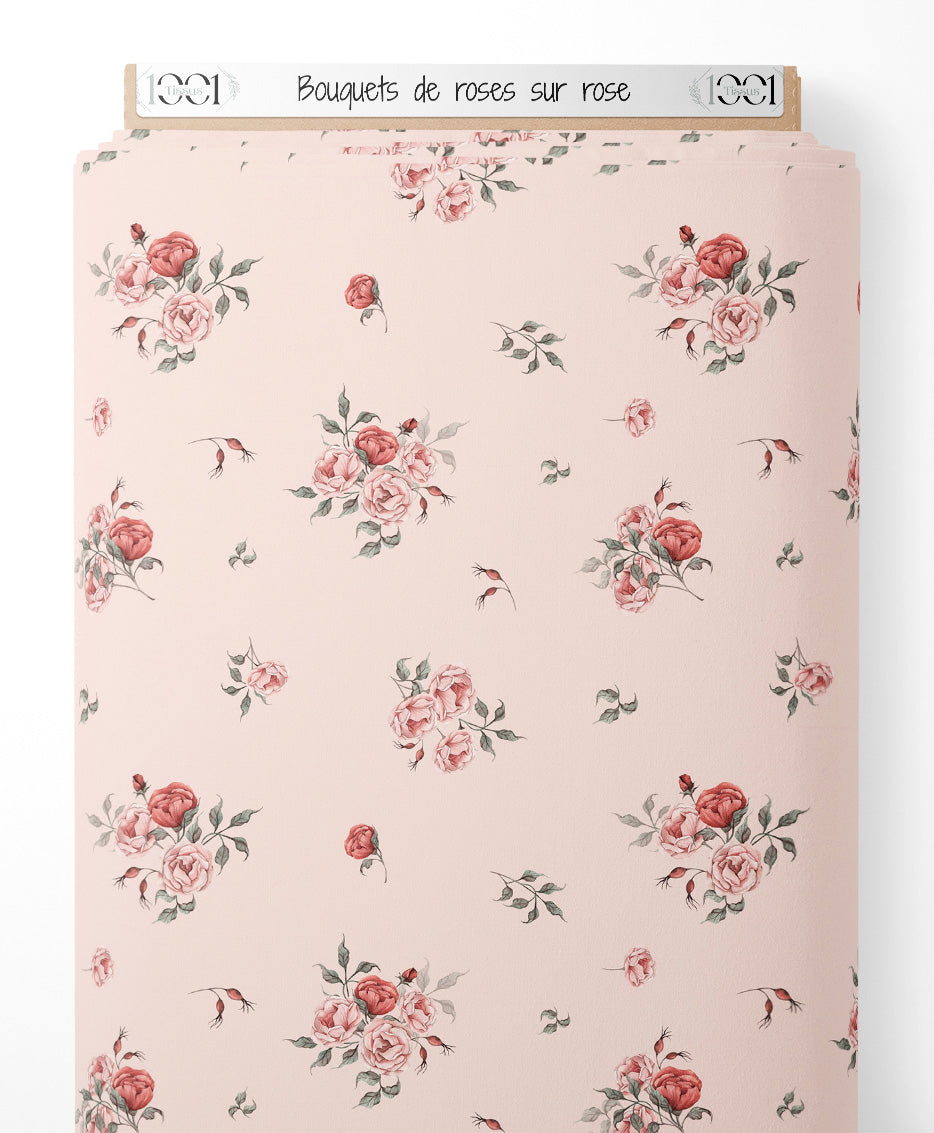 Tissu - Bouquets de roses sur rose