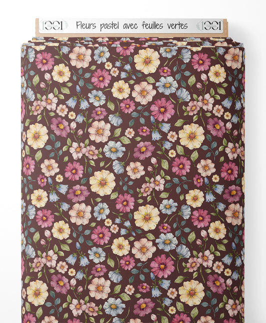Tissu - Fleurs pastel avec feuilles vertes
