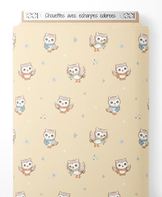 Tissu - Chouettes avec écharpes colorées