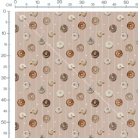 Tissu - Donuts colorés et cœurs blancs