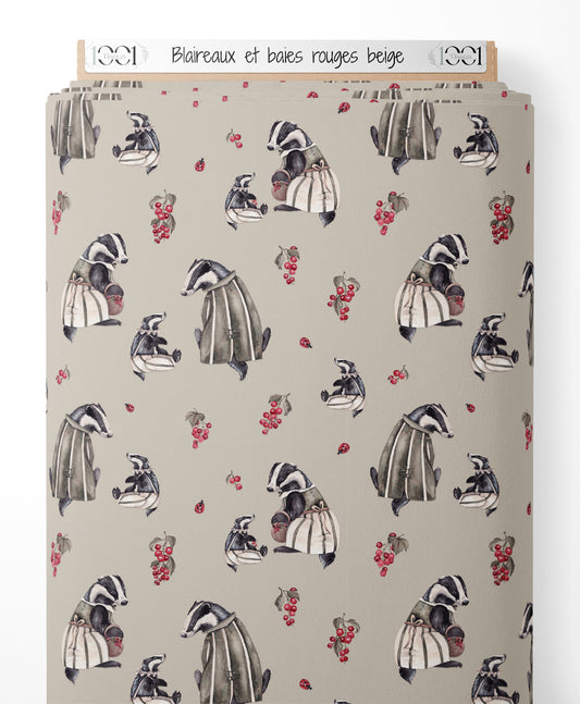 Tissu - Blaireaux et baies rouges beige