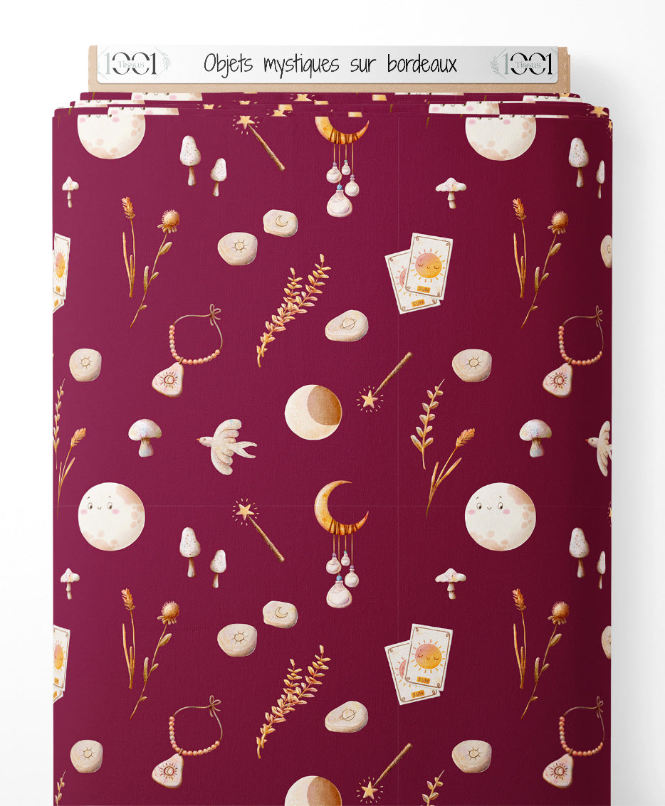 Tissu - Objets mystiques sur bordeaux