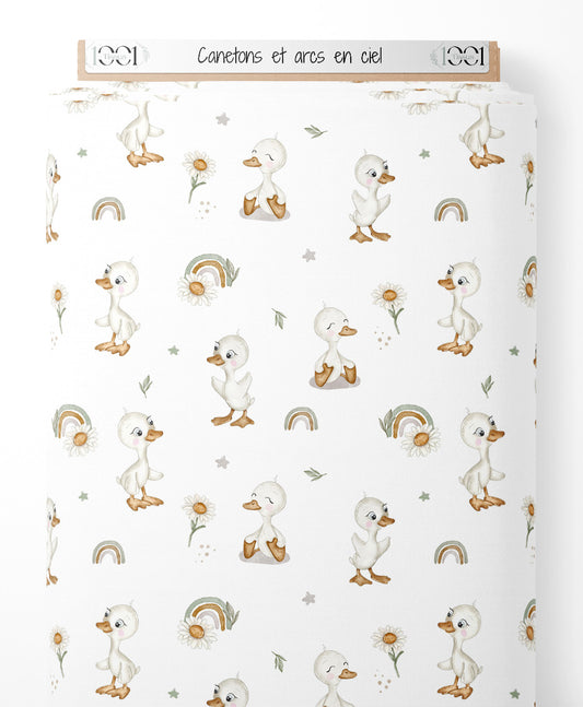 Tissu - Canetons et arcs-en-ciel
