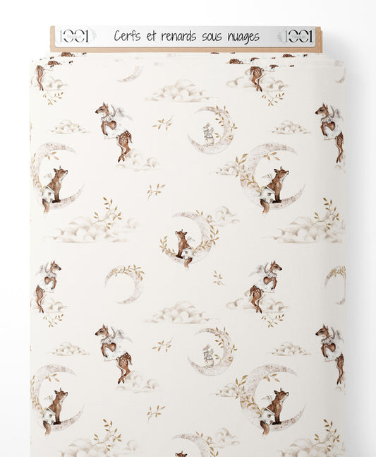Tissu - Cerfs et renards sous nuages