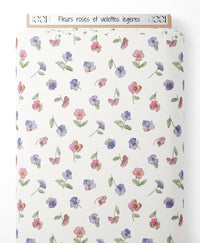 Tissu - Fleurs roses et violettes légères