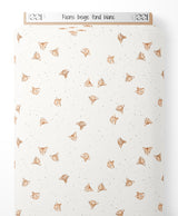 Tissu - Faons beige sur fond blanc