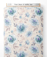 Tissu - Fleurs bleues et violettes doux