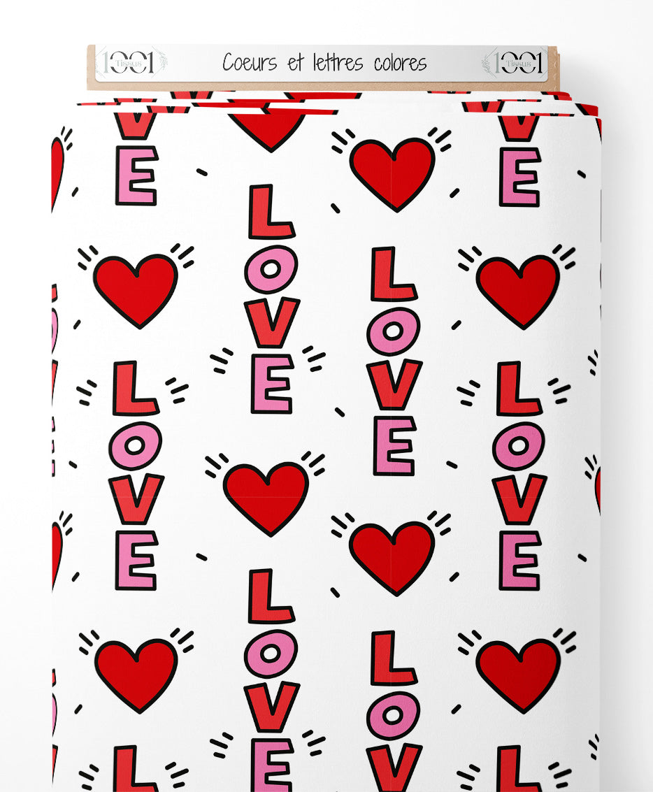 Tissu - Cœurs et lettres colorés