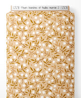 Tissu - Fleurs blanches et feuilles marron 2