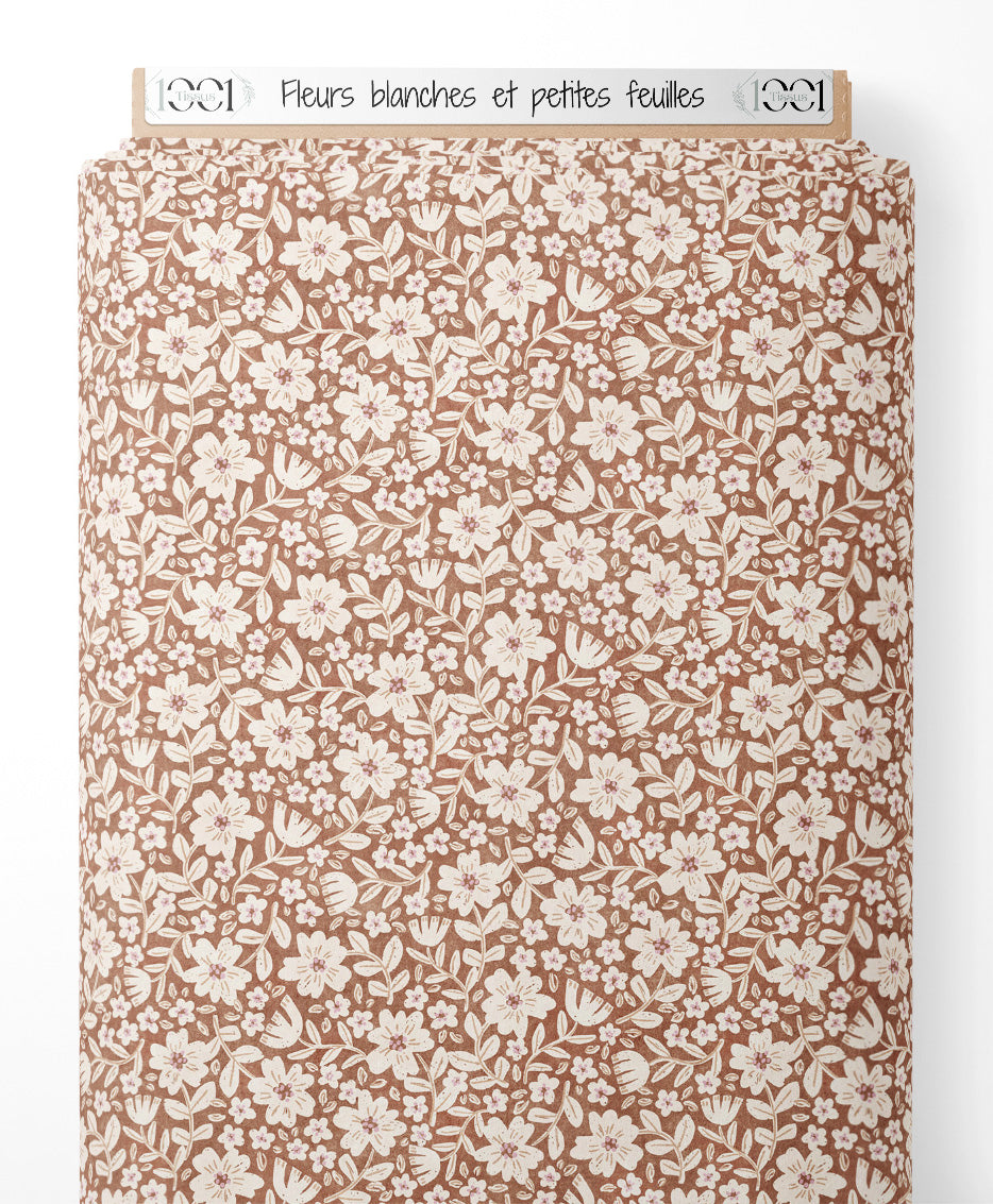 Tissu - Fleurs blanches et petites feuilles