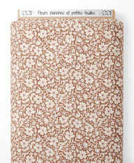 Tissu - Fleurs blanches et petites feuilles